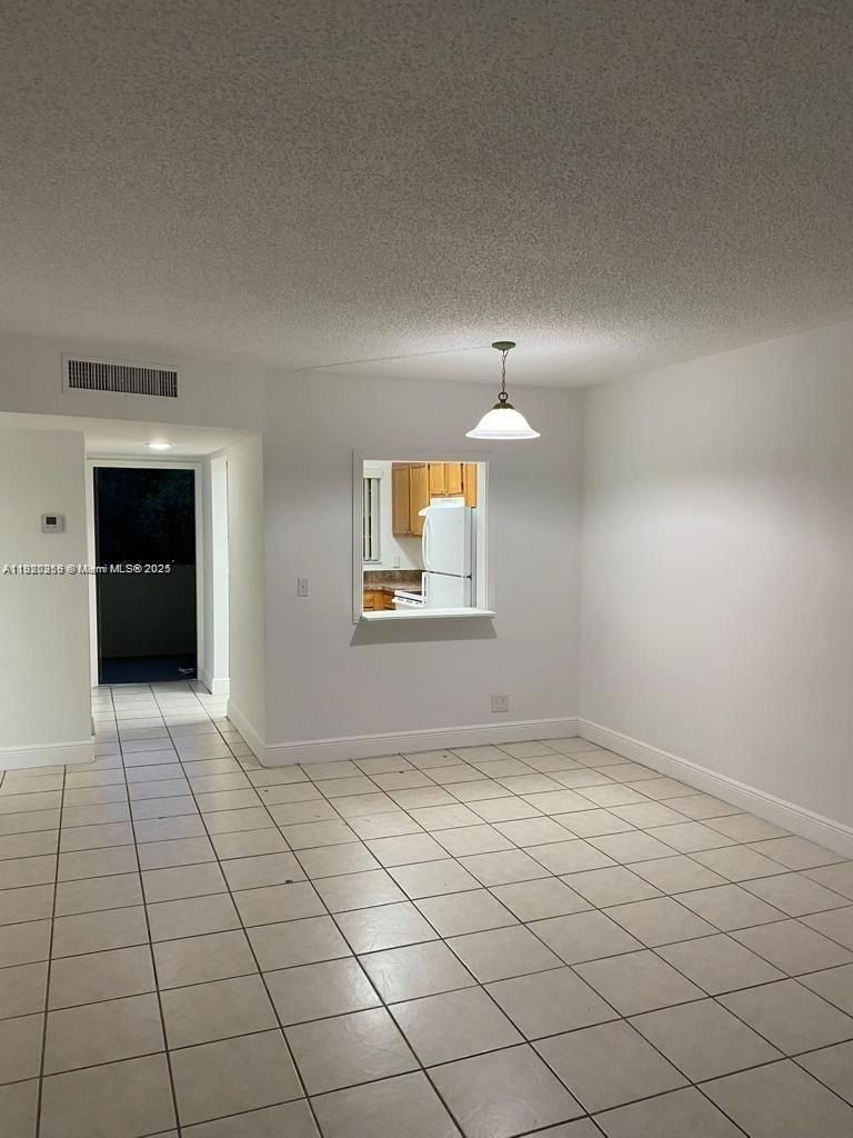 1638 Embassy Dr unit 312, West Palm Beach, FL 33401 - photo 1