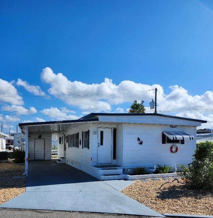 6909 E Bayou Ln, Bradenton, FL 34207 - photo 1