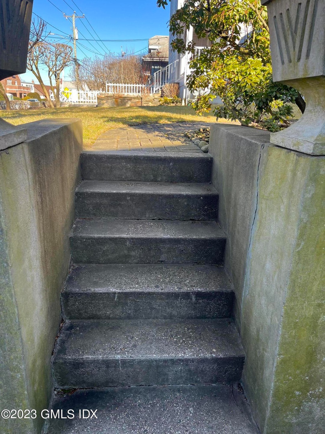 103 Pemberwick Rd unit 2, Greenwich, CT 06831 - photo 1