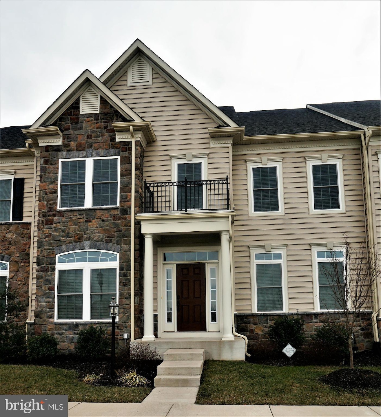 42591 Voormeade Terrace, Chantilly, VA 20152 - photo 1