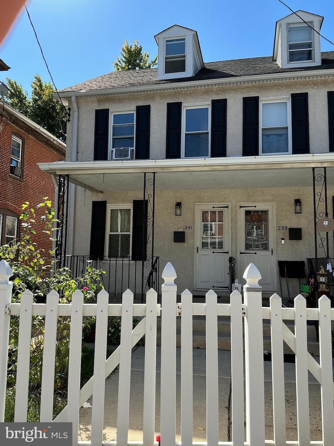 241 Fairview Rd, Crum Lynne, PA 19022 - photo 1