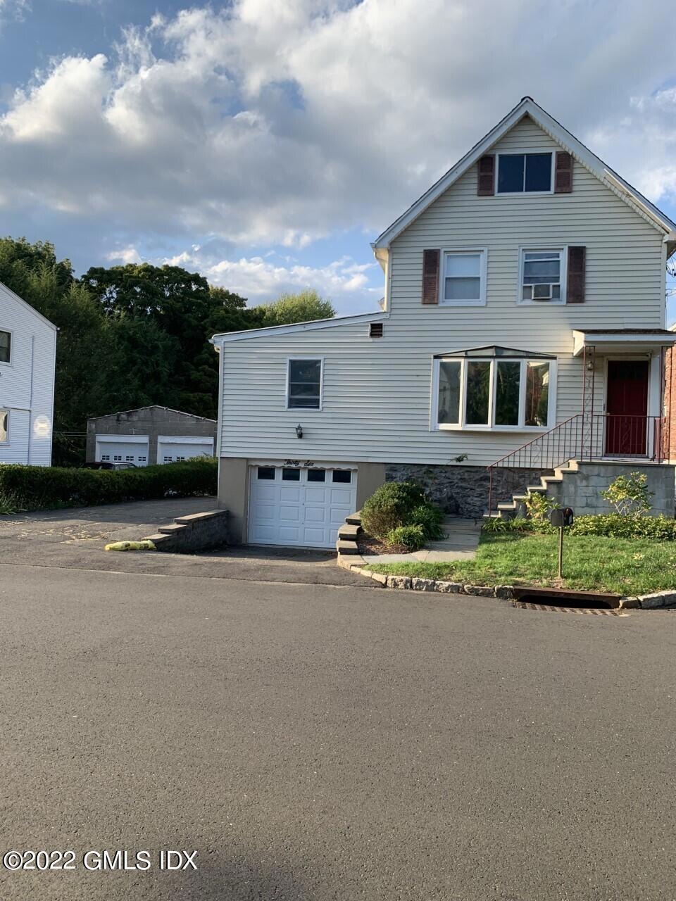 36 Moshier St unit 2, Greenwich, CT 06831 - photo 1