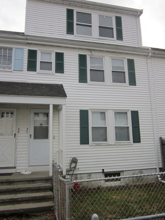 32 Keyes St unit 1, Quincy, MA 02169 - photo 1