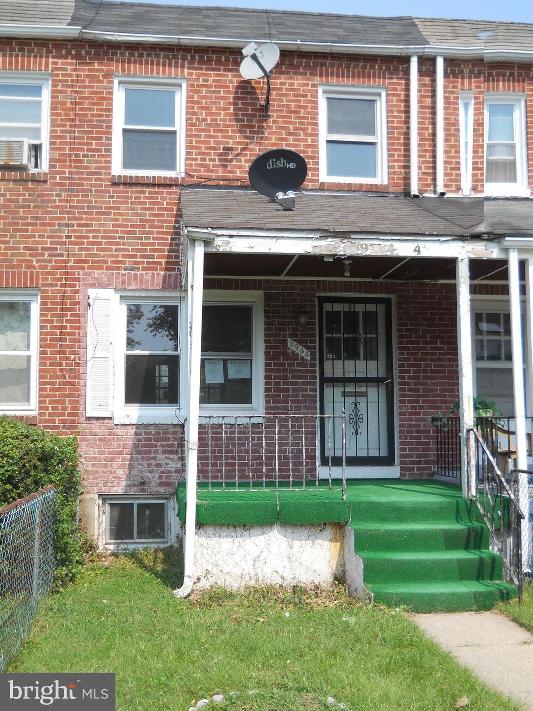 2944 Edgecombe Cir N, Baltimore, MD 21215 - photo 1