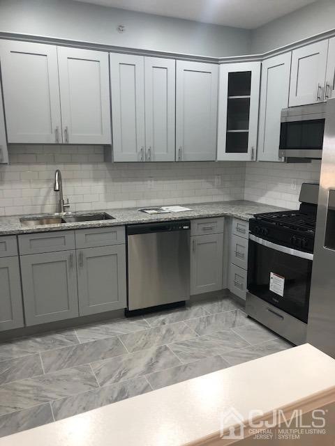 836 Dominick Ct unit 836, South Plainfield, NJ 07080 - photo 1