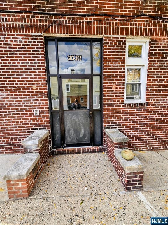 32-34 Halstead St unit 2, Kearny, NJ 07032 - photo 1