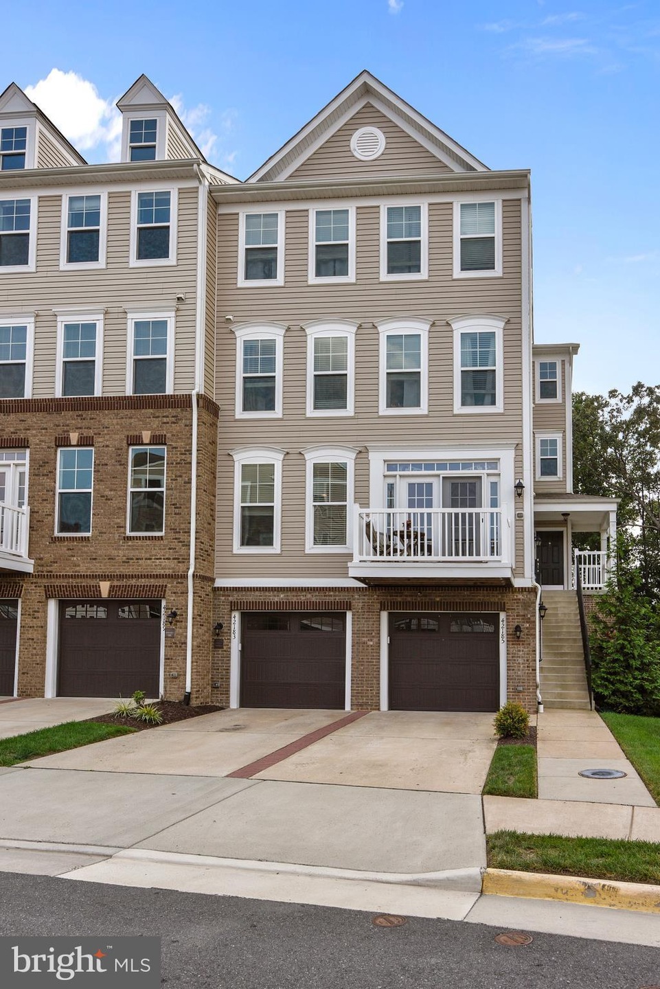 42183 Canary Grass Square unit 2A1, Aldie, VA 20105 - photo 1