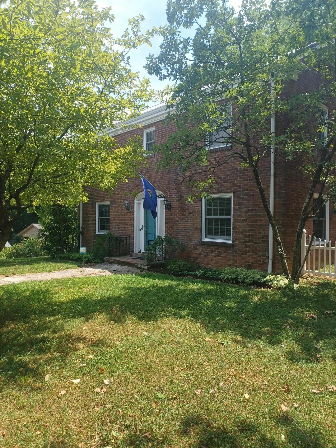 33 Graham Ave, Frankfort, KY 40601 - photo 1