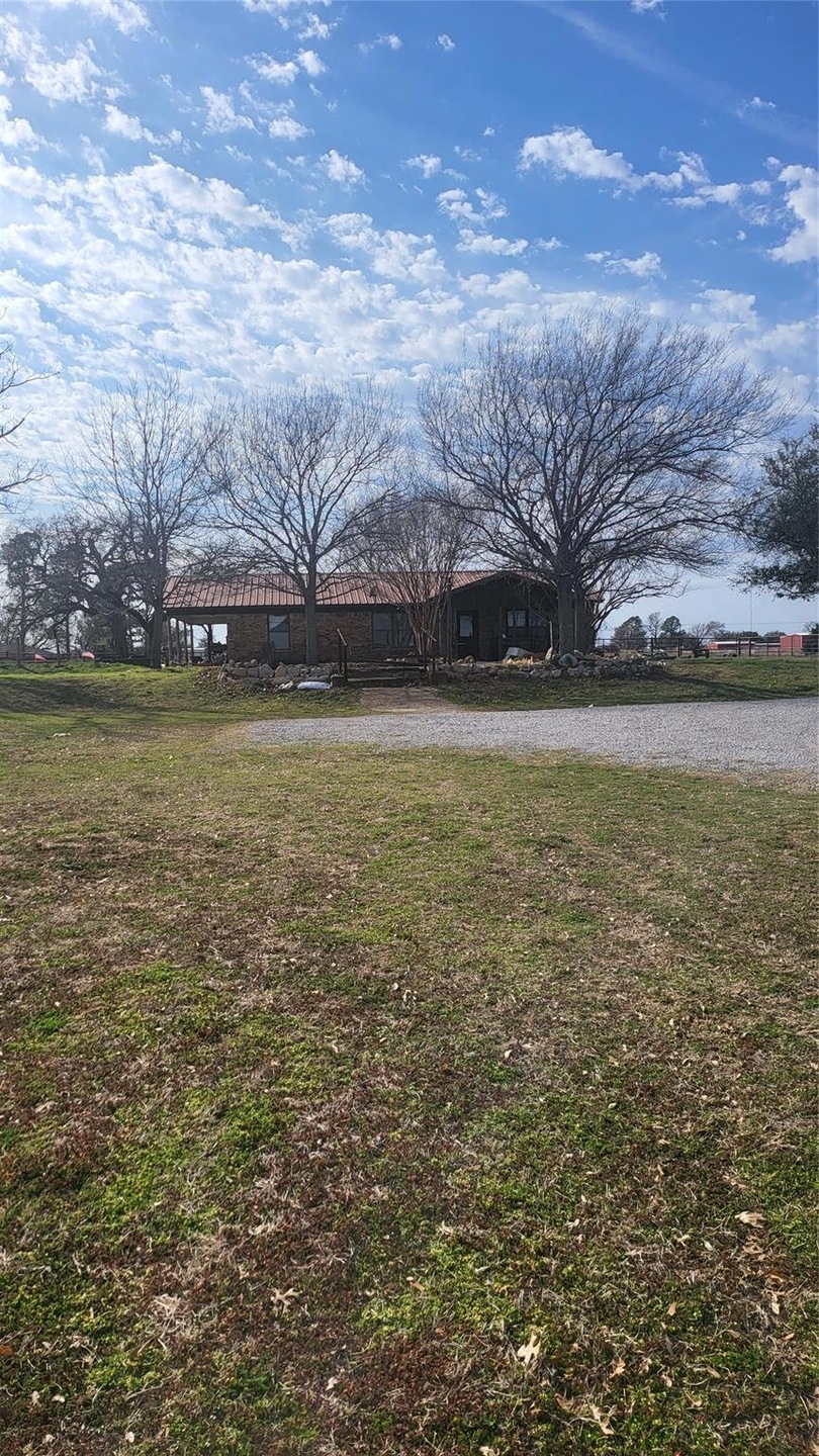 512 Cemetery Rd, Boyd, TX 76023 - photo 1