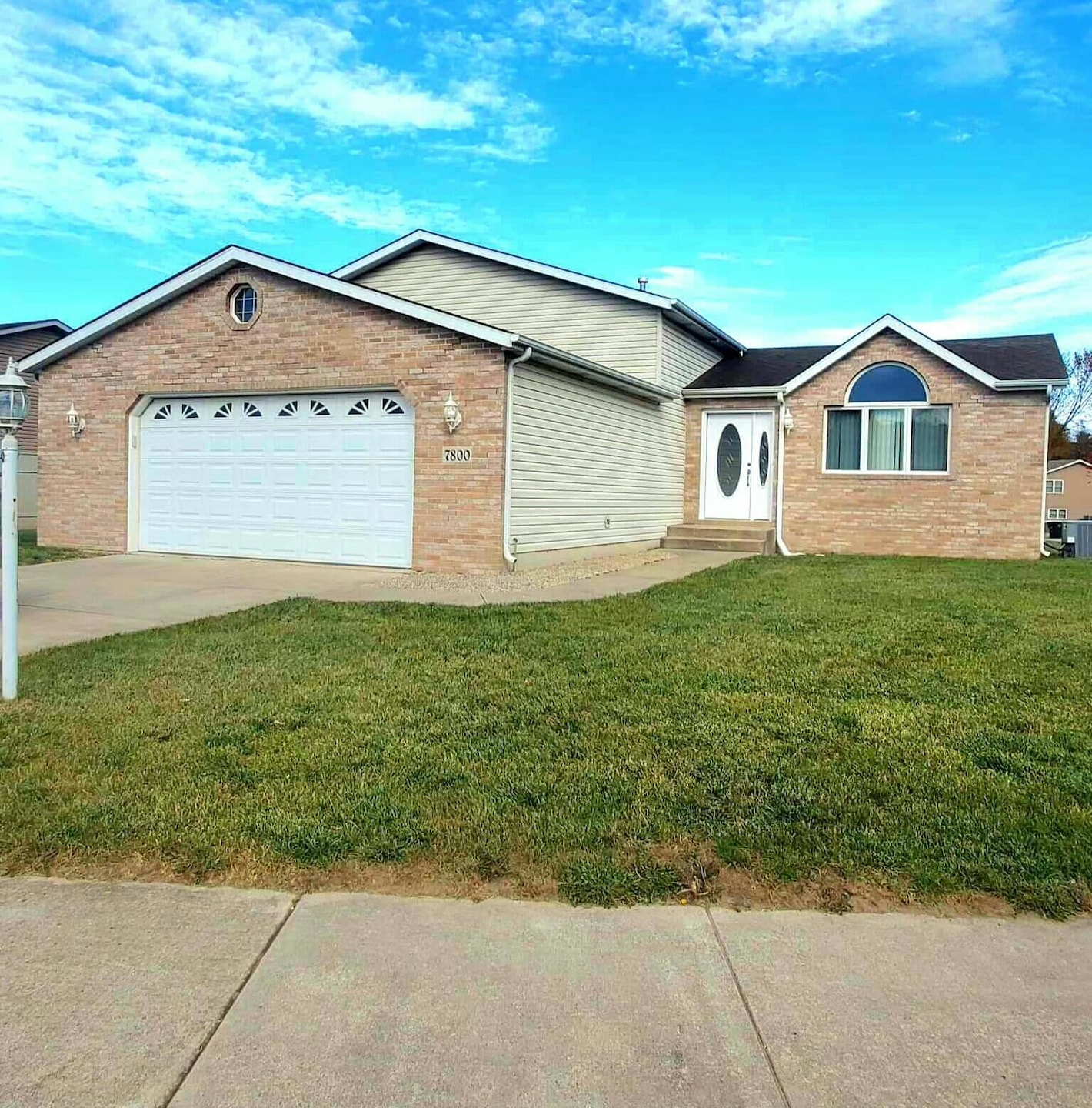 7800 Eider Ave, Hobart, IN 46342 - photo 1