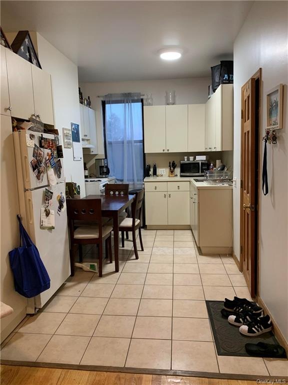 40-18 31st Ave unit 2L, Long Island City, NY 11103 - photo 1