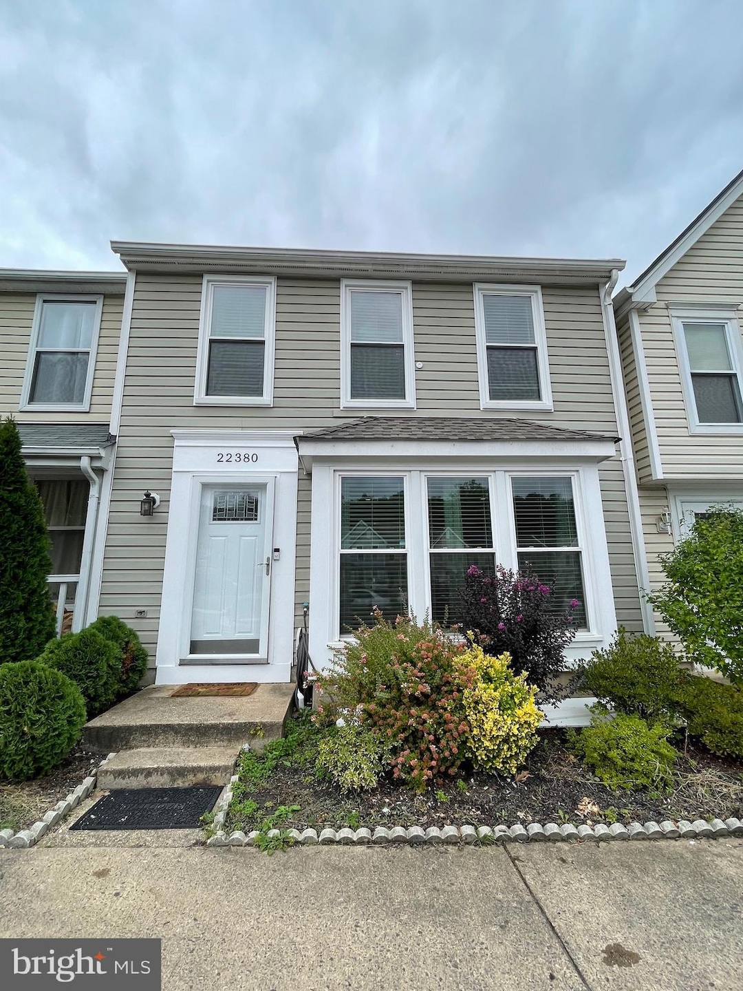 22380 Stablehouse Dr, Sterling, VA 20164 - photo 1