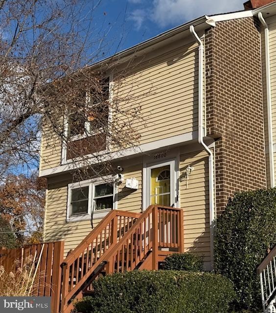 Pending $250,000 • Co-Listing Agent