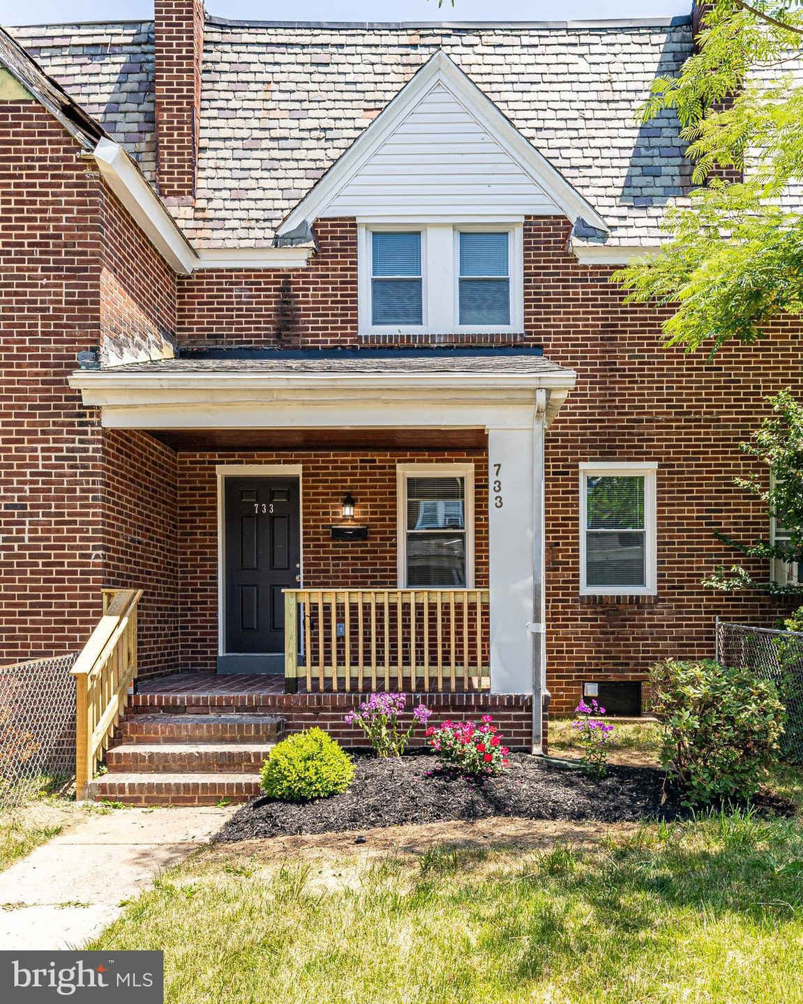733 Mount Holly St, Baltimore, MD 21229 - photo 1
