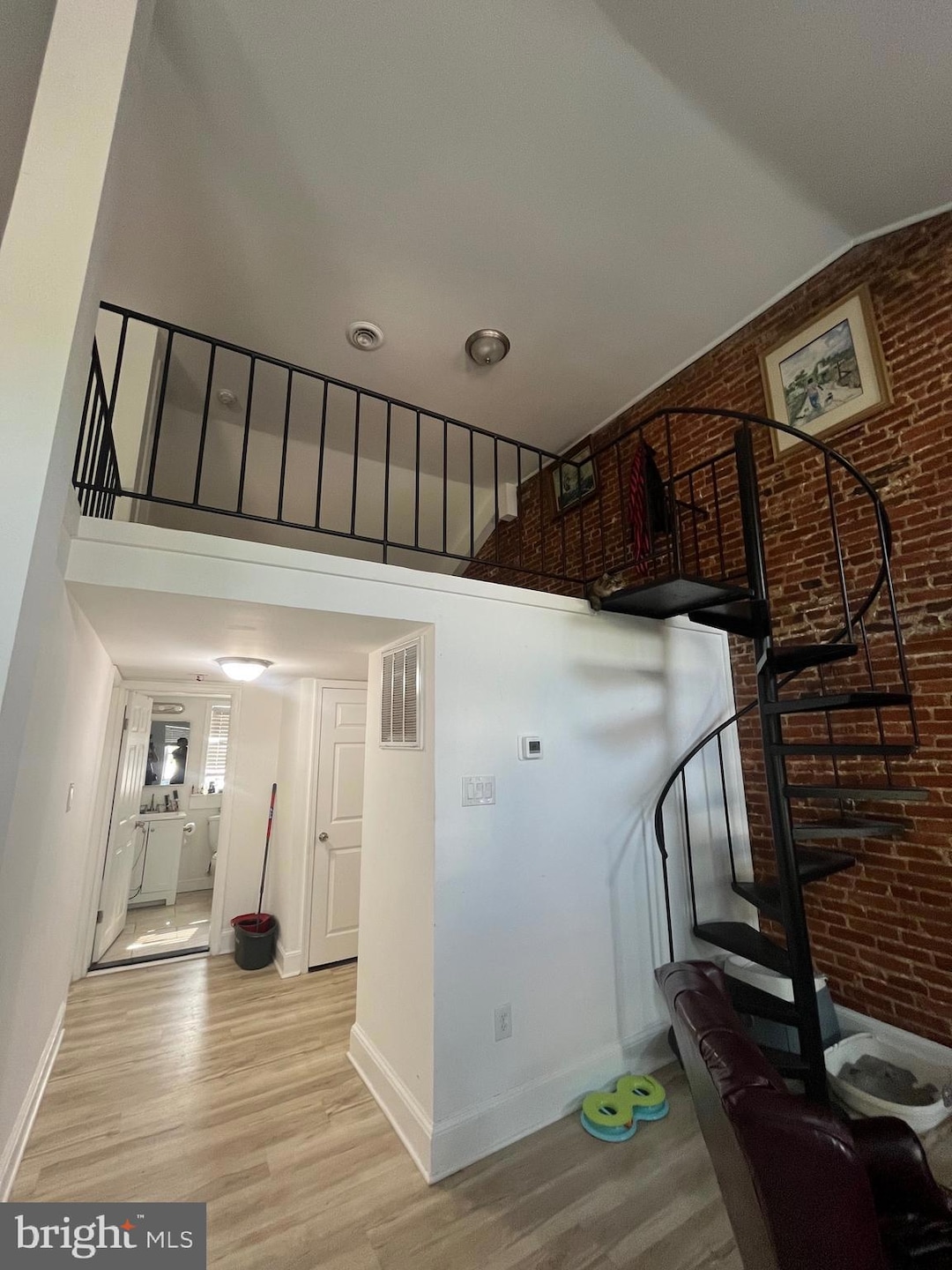 For Rent $1,250/month