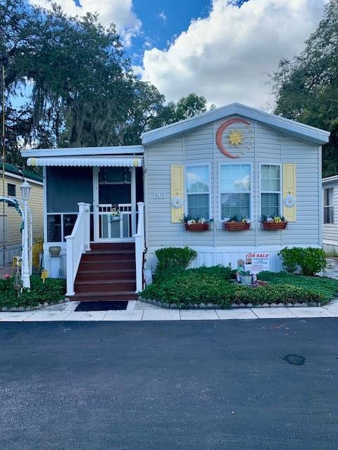 38706 Daughtery Rd unit 13, Zephyrhills, FL 33540 - photo 1