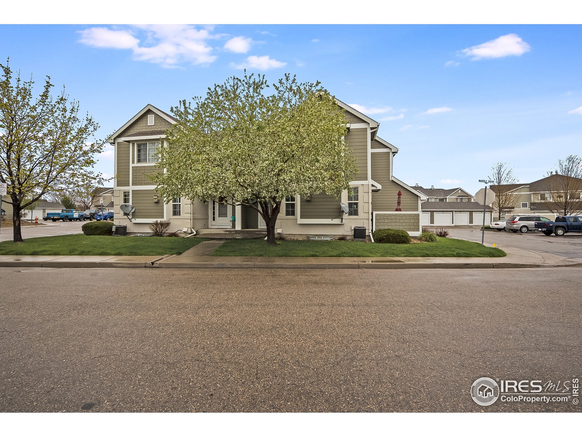 2087 Manitou Court #101