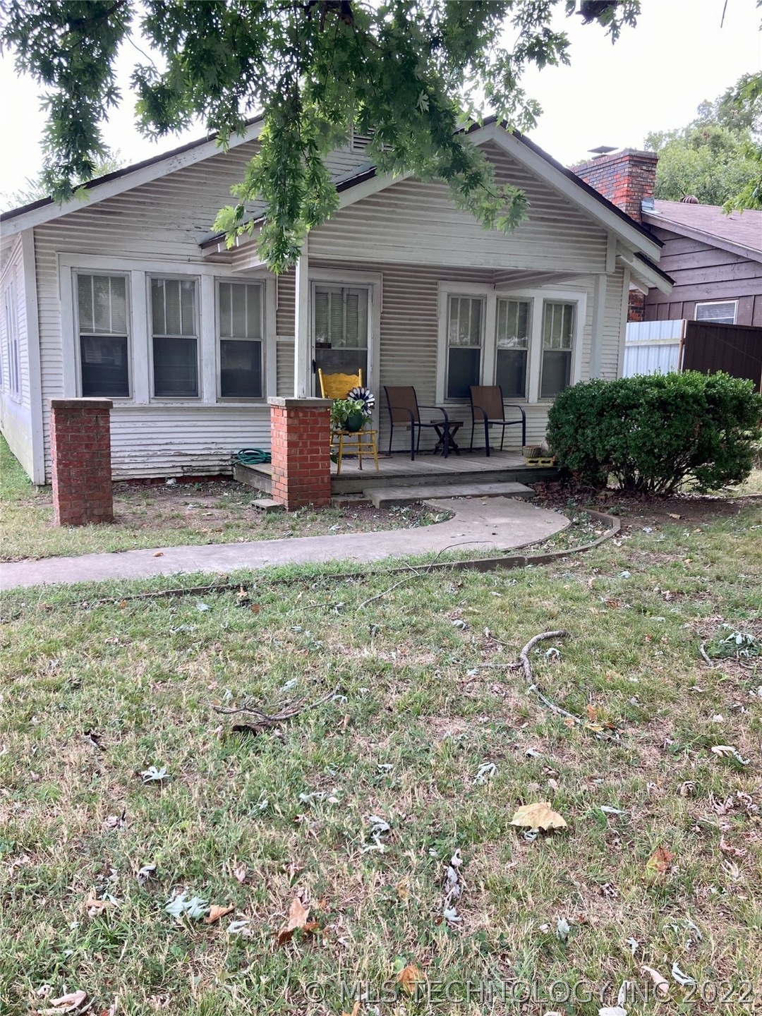 816 S Johnston