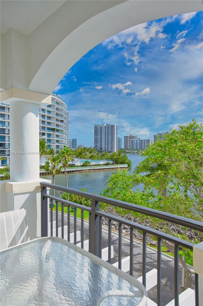Village By The Bay @ Aventura unit 12404, Aventura, FL 33160 - photo 1