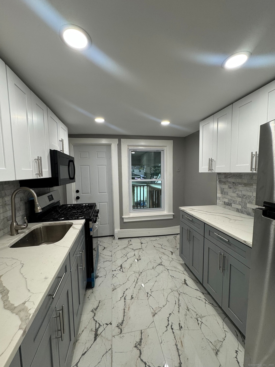 30 Davis St unit 3, New Haven, CT 06515 - photo 1