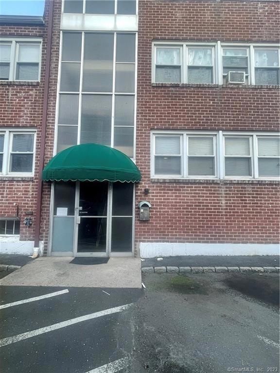 324 Strawberry Hill Ave unit B106, Norwalk, CT 06851 - photo 1