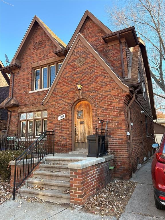 17354 Warrington Dr, Detroit, MI 48221 - photo 1