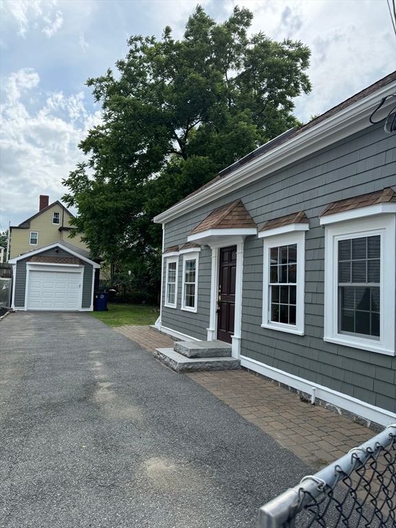 37 Upham St, Salem, MA 01970 - photo 1