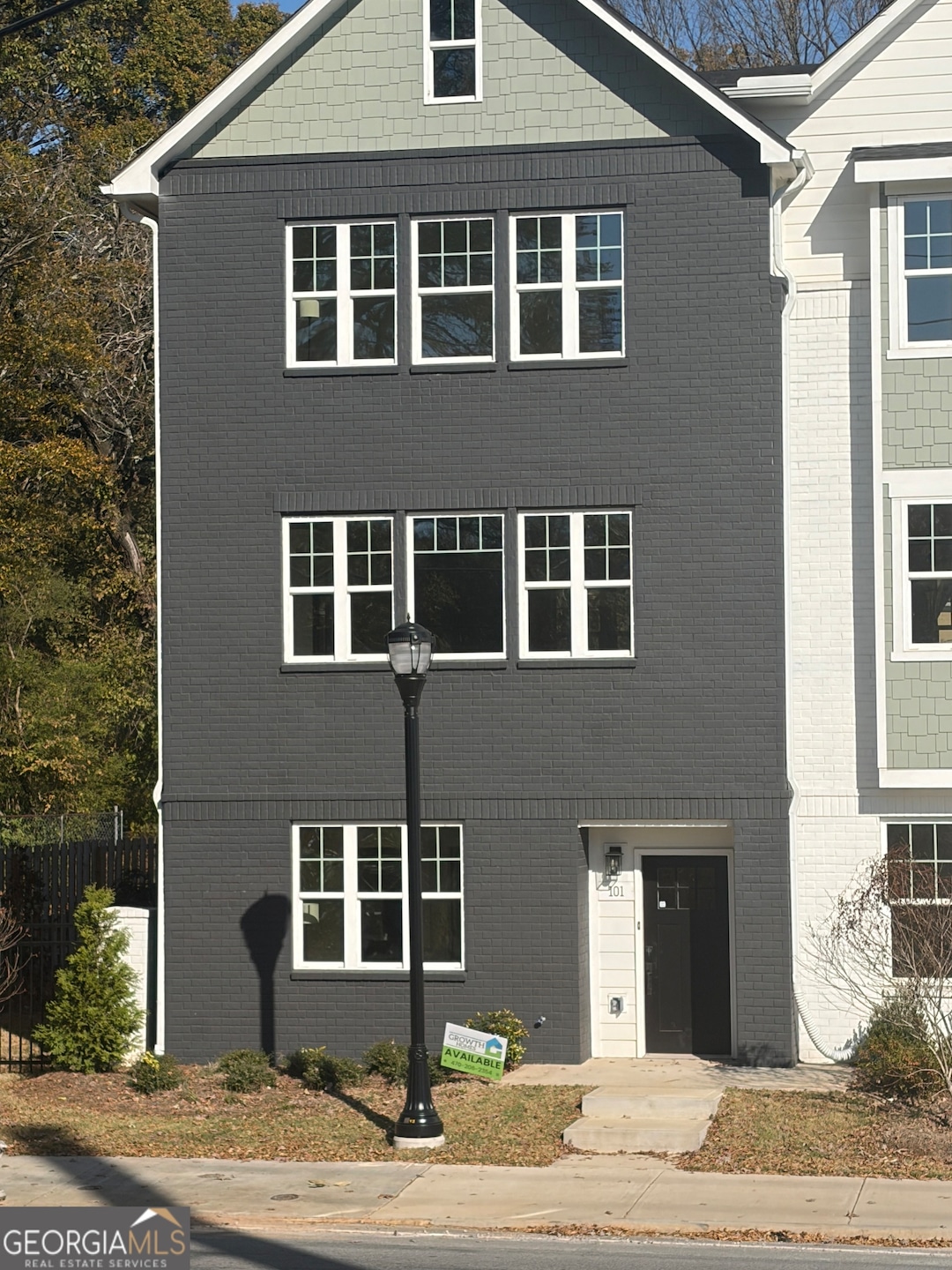 101 Mission Way SE, Atlanta, GA 30315 - photo 1