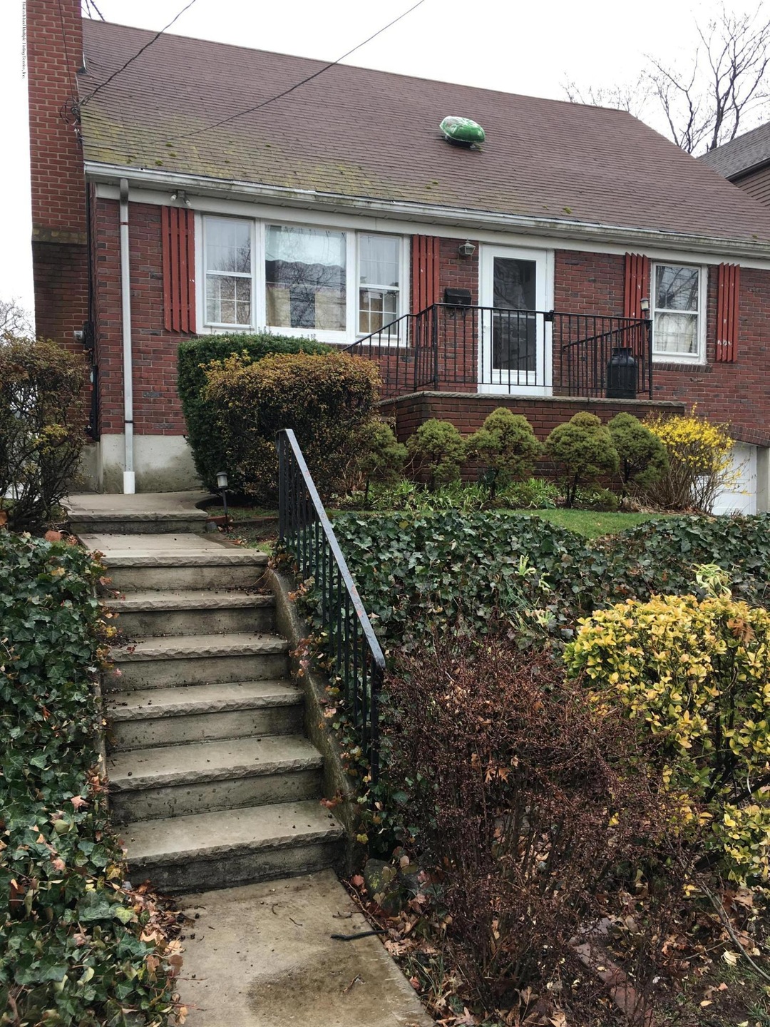 193 Kemball Ave, Staten Island, NY 10314 - photo 1
