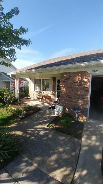 1019 Ina Cir, Franklin, IN 46131 - photo 1