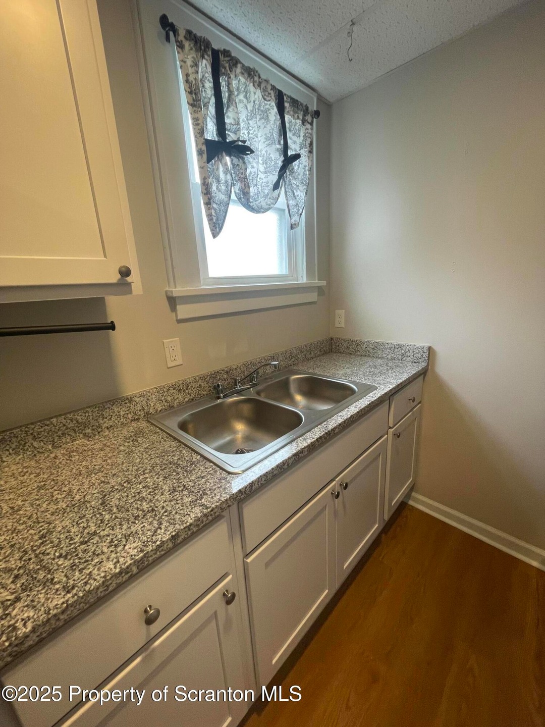 1335 Lafayette St unit 1, Scranton, PA 18504 - photo 1