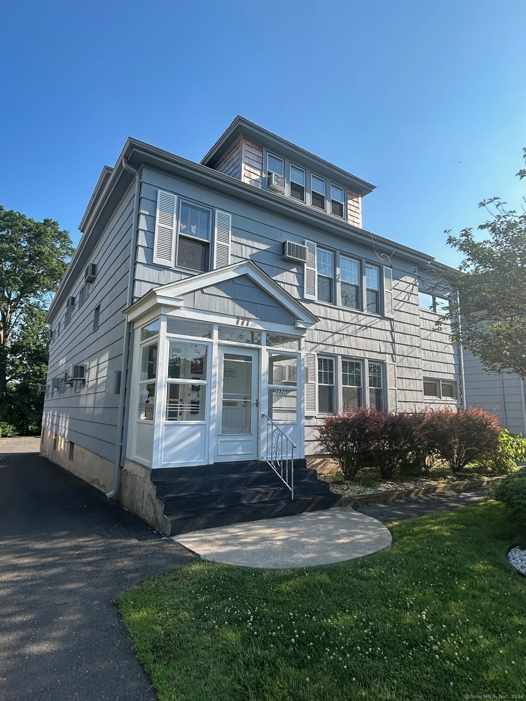 777 Farmington Ave, West Hartford, CT 06119 - photo 1