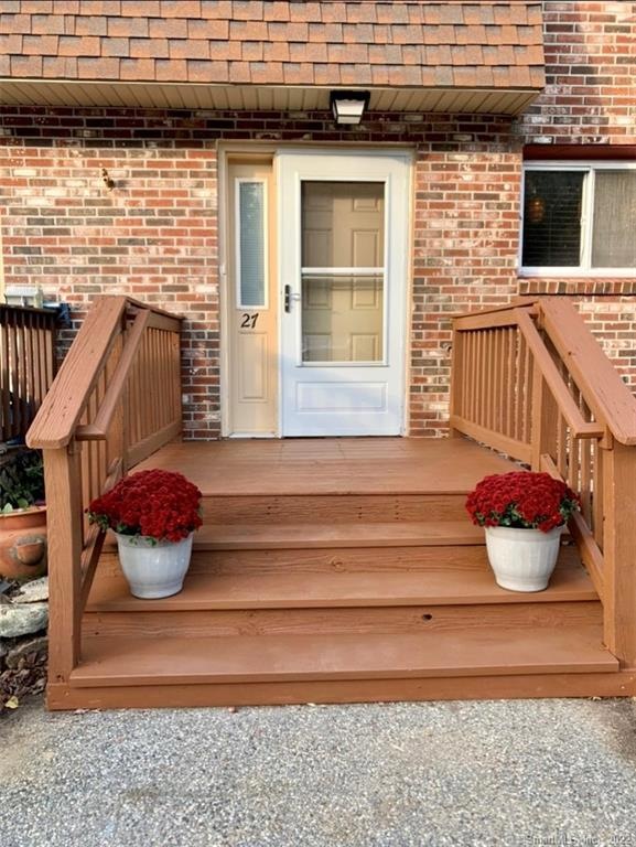 231 Boston Post Rd unit 27, East Lyme, CT 06333 - photo 1