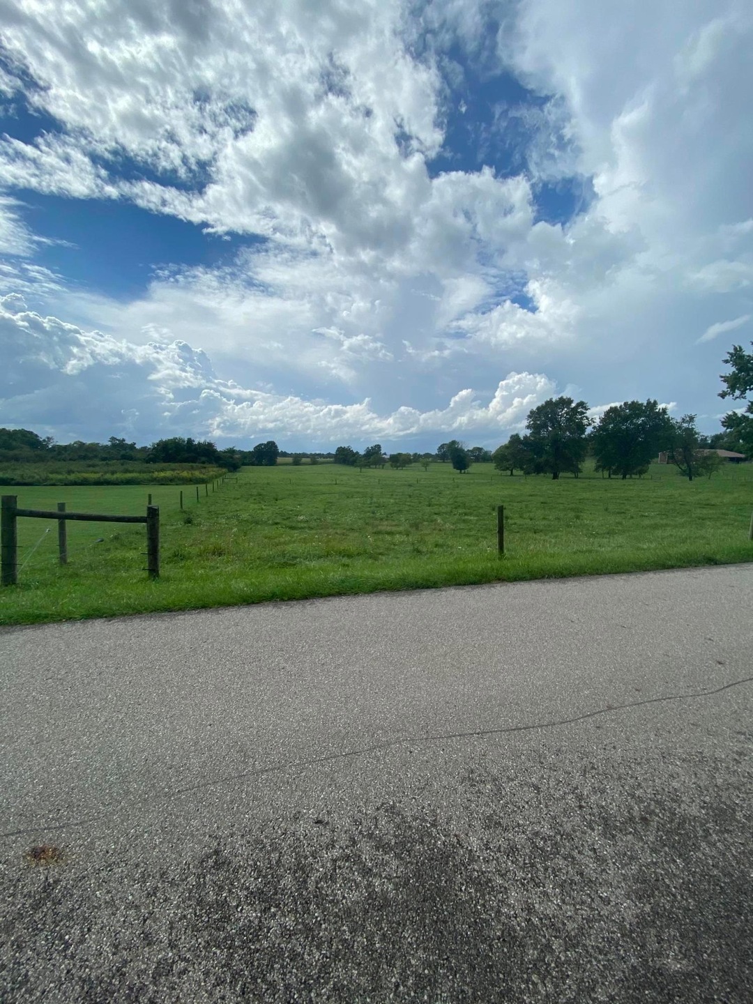 9632 Licking Trails Rd, Thornville, OH 43076 - photo 1