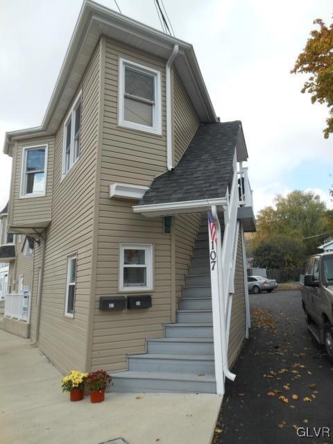 107 W Main St, Pen Argyl, PA 18072 - photo 1