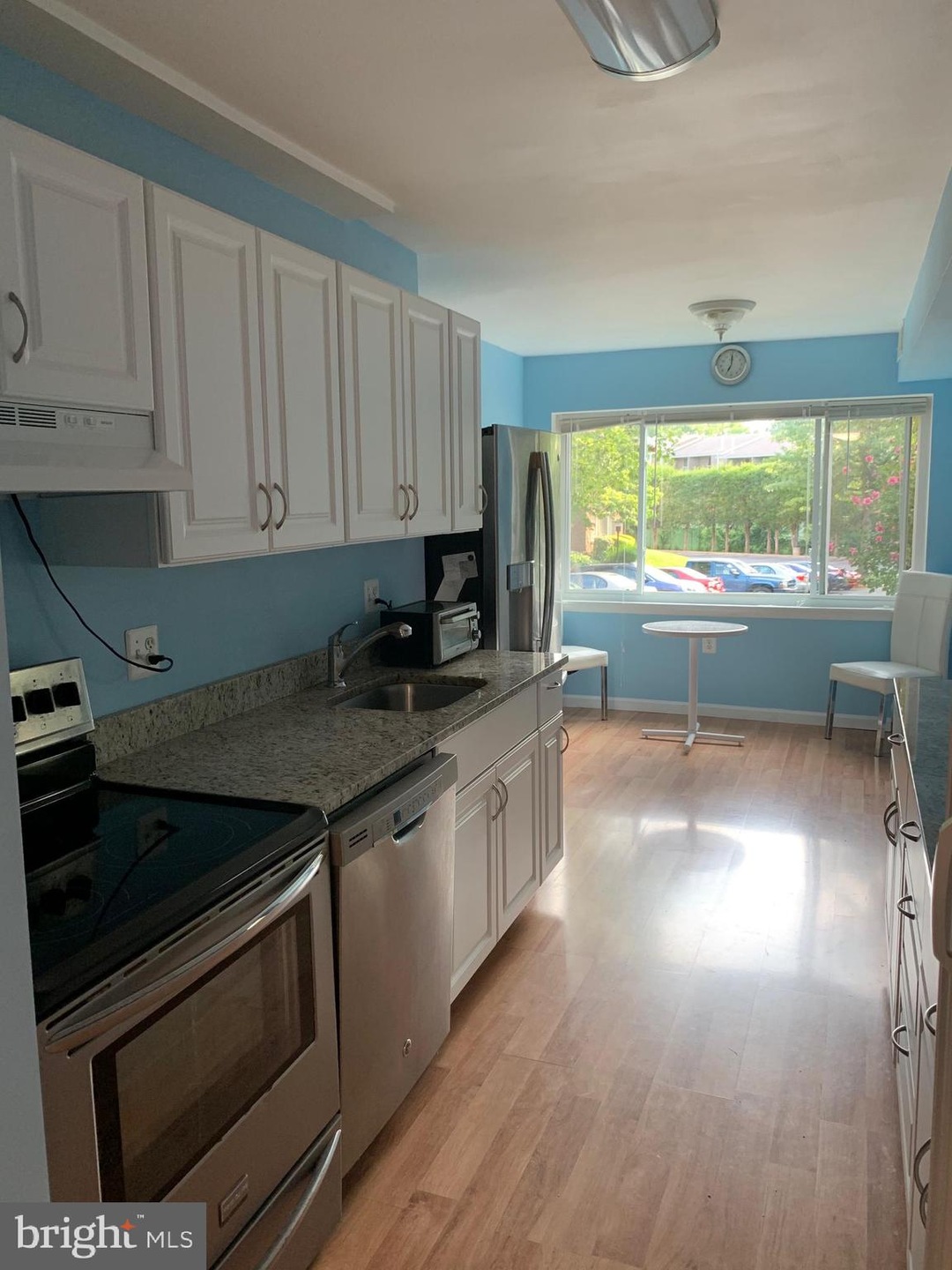 452 Girard St unit T2, Gaithersburg, MD 20877 - photo 1