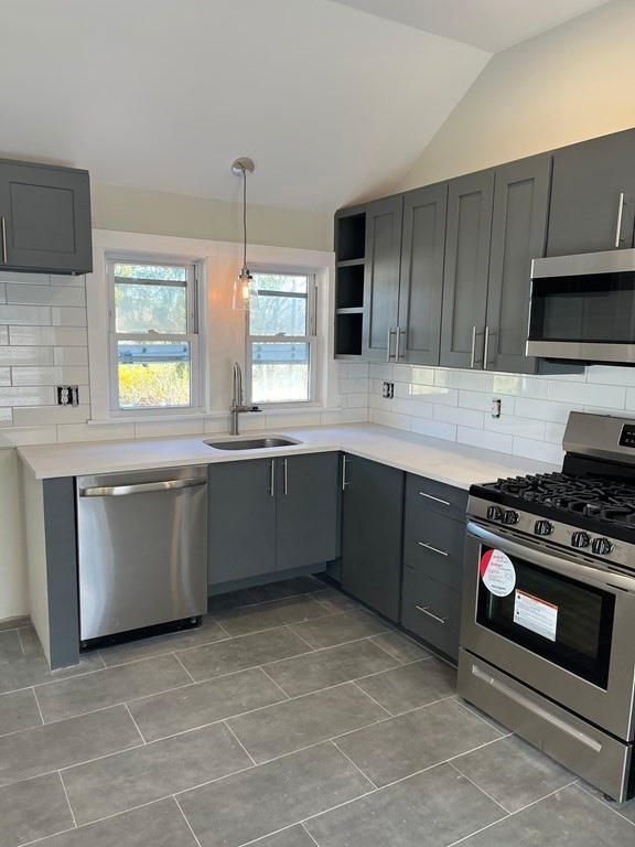 581 Main St unit 2, Medfield, MA 02052 - photo 1