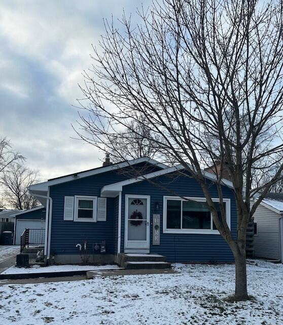 4167 Chadwick NE