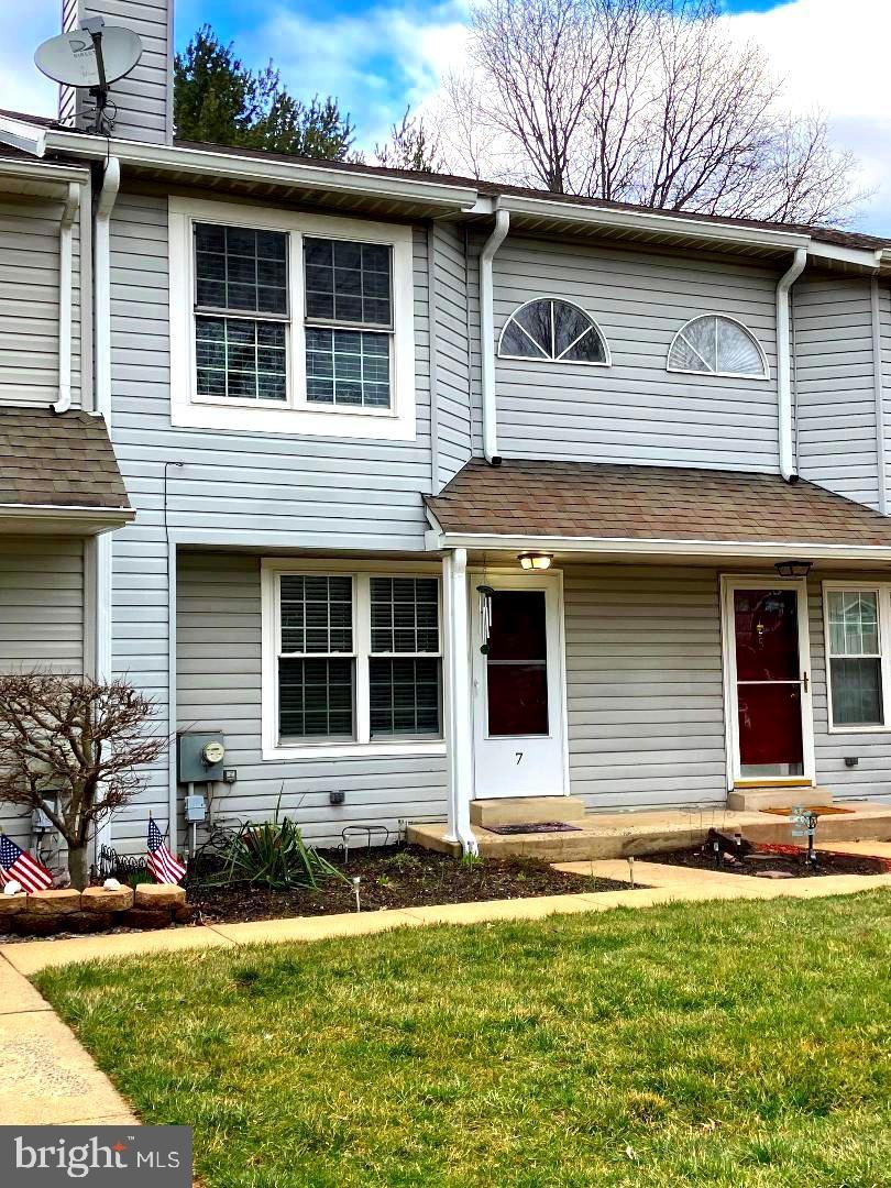 7 Parkview Cir, Southampton, PA 18966 - photo 1