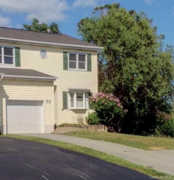 90 Fieldstone Blvd unit 1, Wappingers Falls, NY 12590 - photo 1