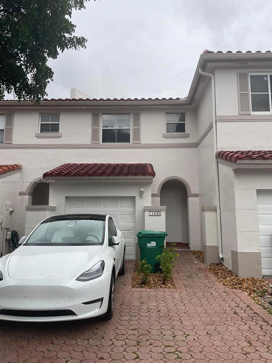 11030 NW 43rd Terrace, Doral, FL 33178 - photo 1