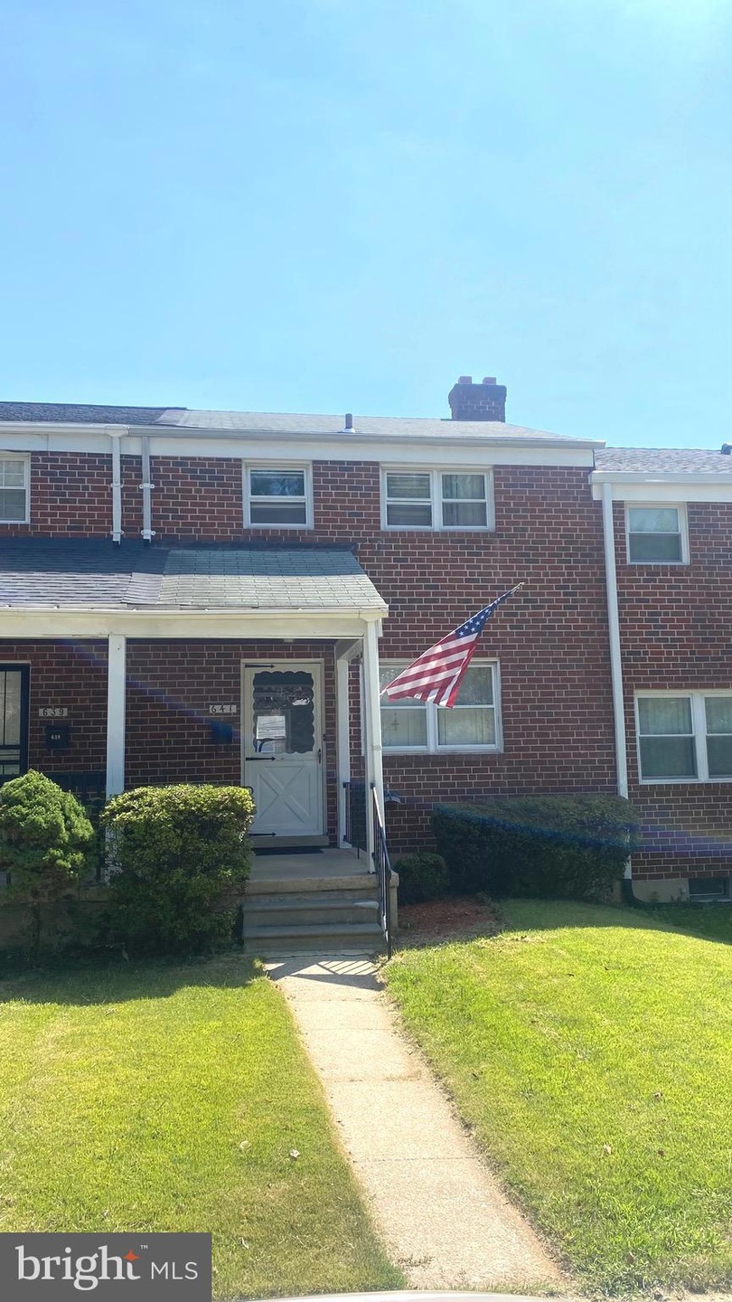 641 S Wickham Rd, Baltimore, MD 21229 - photo 1