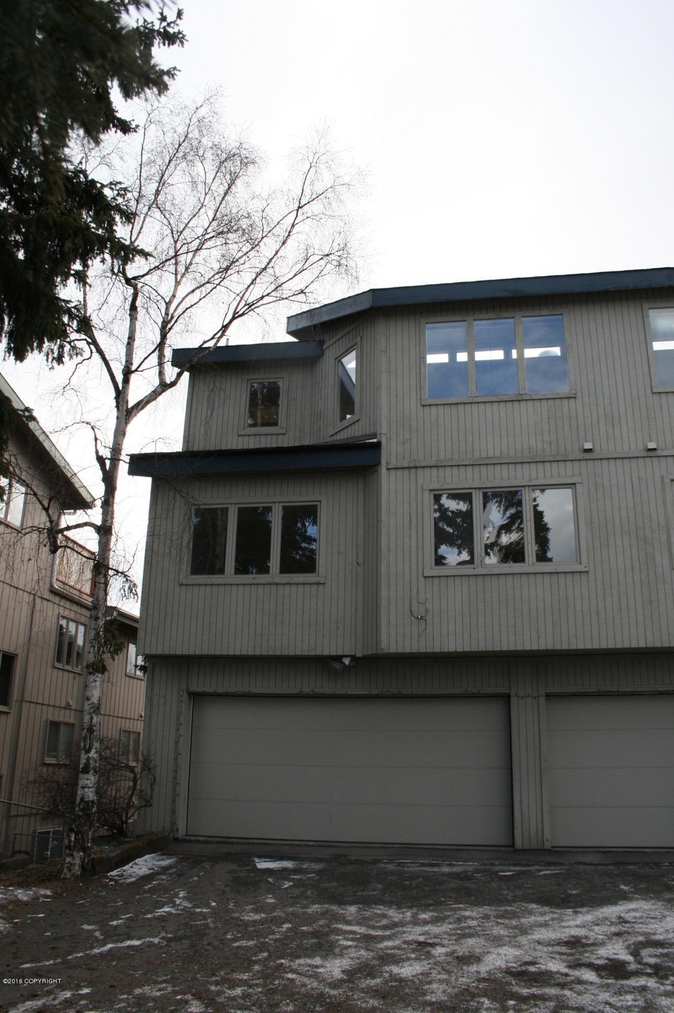 Front of building & unit