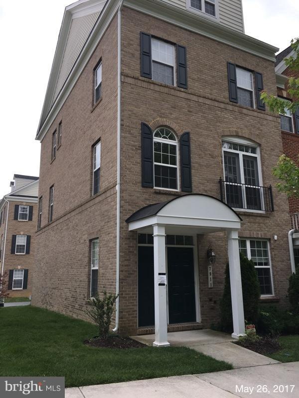 7911 Homefield Dr, Hyattsville, MD 20785 - photo 1