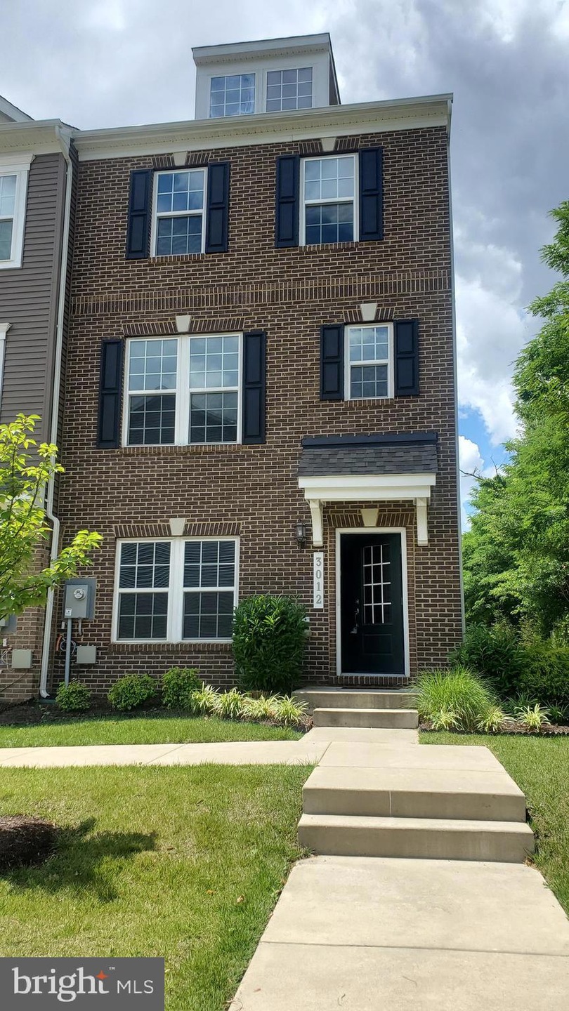 3012 Pinebrook Rd, Landover, MD 20785 - photo 1