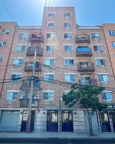 43-18 Robinson St unit 7D, Flushing, NY 11355 - photo 1