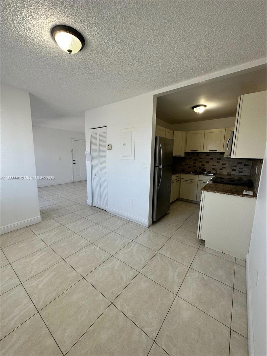 6214 SW 131st Ct unit 201, Miami, FL 33183 - photo 1