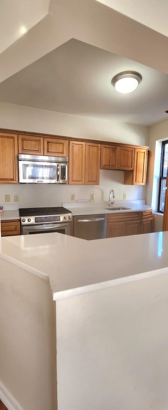 761 Avenue A unit 5, Bayonne, NJ 07002 - photo 1