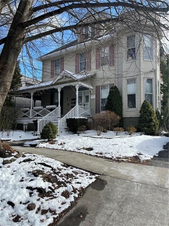 118 Franklin St unit 3, Bristol, RI 02809 - photo 1