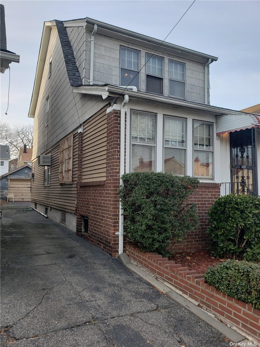 61-32 Parsons Blvd, Fresh Meadows, NY 11365 - photo 1